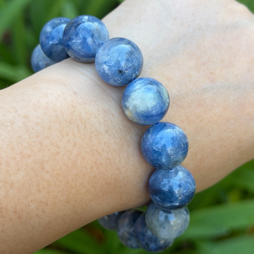 15.5mm stretchable chunky flashy blue kyanite bracelet 0975
